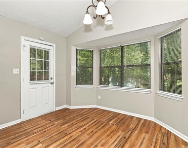 239 William Drive - Photo Thumbnail 6