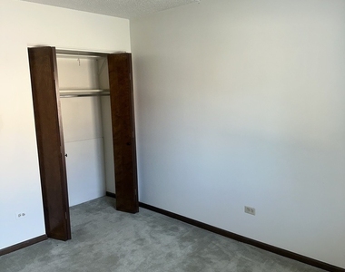 18245 Burnham Avenue - Photo Thumbnail 6