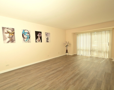 3018 Roberts Drive - Photo Thumbnail 2