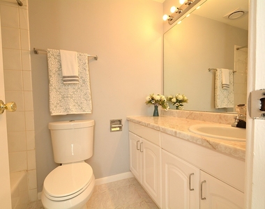 3018 Roberts Drive - Photo Thumbnail 12