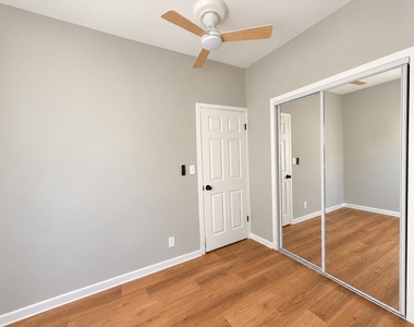 3011 W Irving Park Road - Photo Thumbnail 11