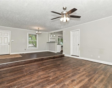 47 Walker Road - Photo Thumbnail 7