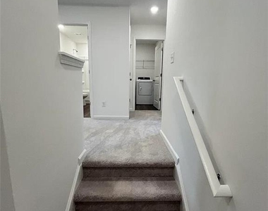 87 Constitution Avenue - Photo Thumbnail 9