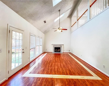 4035 River Green Parkway - Photo Thumbnail 8