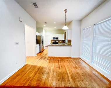 4035 River Green Parkway - Photo Thumbnail 7