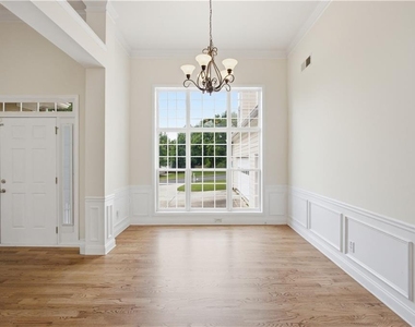 642 Aya Circle - Photo Thumbnail 5