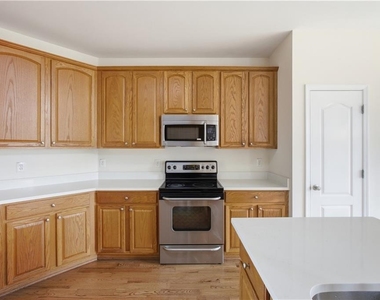 642 Aya Circle - Photo Thumbnail 17