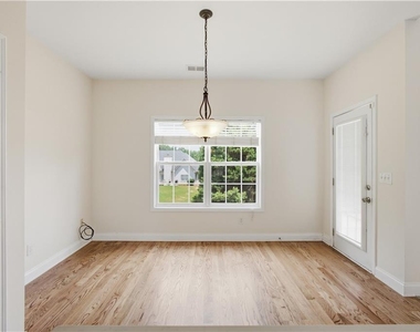 642 Aya Circle - Photo Thumbnail 15