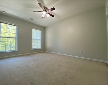 1893 Ridgemont Lane - Photo Thumbnail 9