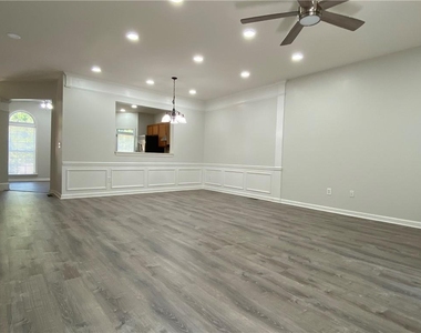 1893 Ridgemont Lane - Photo Thumbnail 21