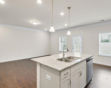 83 Professional Place - Photo Thumbnail 7
