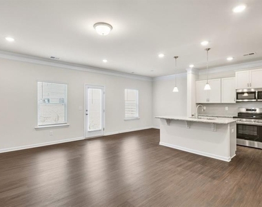 83 Professional Place - Photo Thumbnail 10