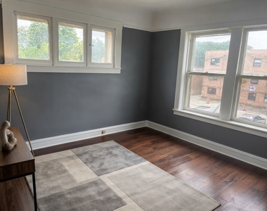1133 E 81st Place - Photo Thumbnail 5