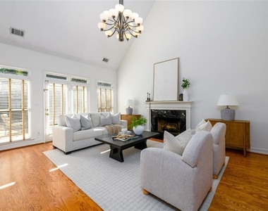 1560 Oak Park Cove - Photo Thumbnail 18