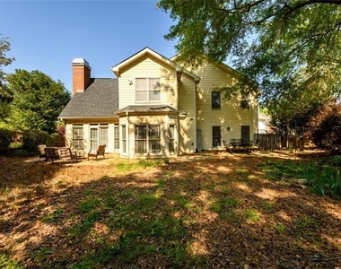 1560 Oak Park Cove - Photo Thumbnail 27