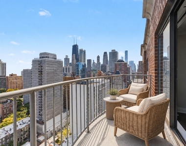 1250 N Dearborn Street - Photo Thumbnail 6