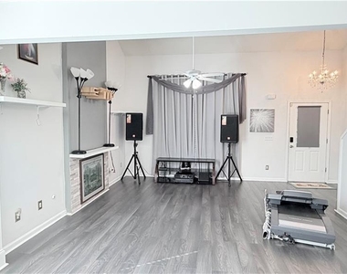 4166 Glenaire Way Nw - Photo Thumbnail 13