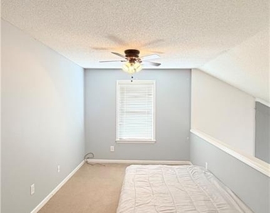 4166 Glenaire Way Nw - Photo Thumbnail 42