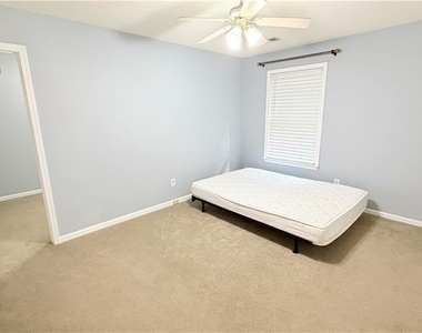 4166 Glenaire Way Nw - Photo Thumbnail 35