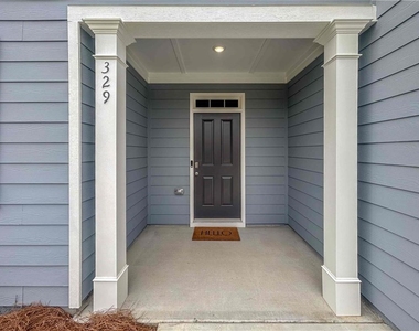 329 Creekview Way - Photo Thumbnail 1