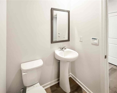329 Creekview Way - Photo Thumbnail 16