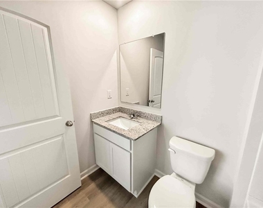 329 Creekview Way - Photo Thumbnail 26