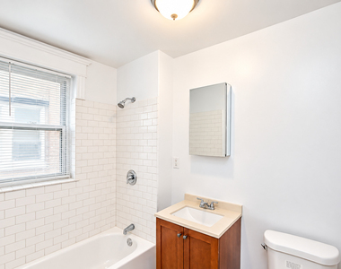 2404 W 63rd Street - Photo Thumbnail 4