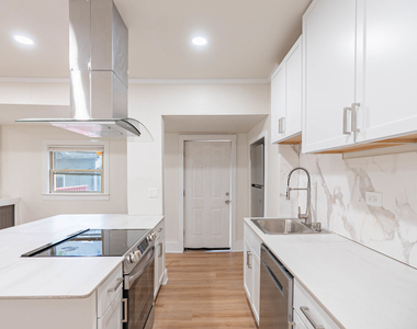 414 South Boulevard - Photo Thumbnail 2