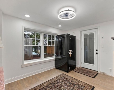 6216 Hayes Drive - Photo Thumbnail 29