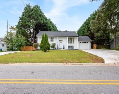 6216 Hayes Drive - Photo Thumbnail 1