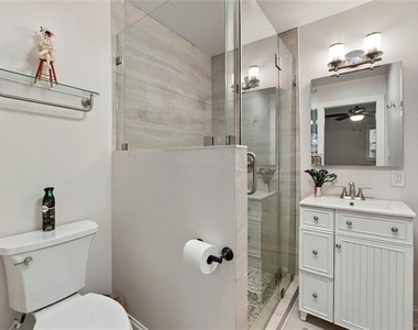 6216 Hayes Drive - Photo Thumbnail 23