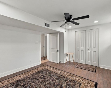 6216 Hayes Drive - Photo Thumbnail 28
