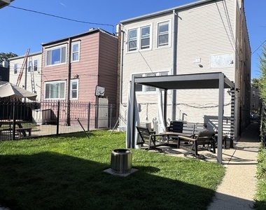 3637 W Oakdale Avenue - Photo Thumbnail 16