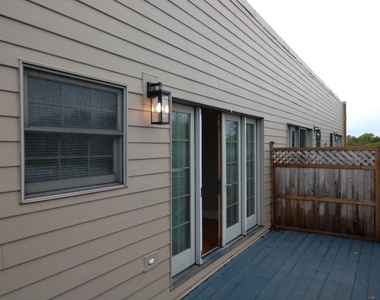 817 Chicago Avenue - Photo Thumbnail 25