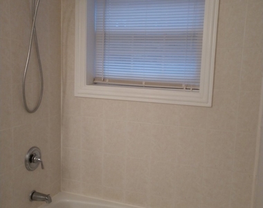 817 Chicago Avenue - Photo Thumbnail 15