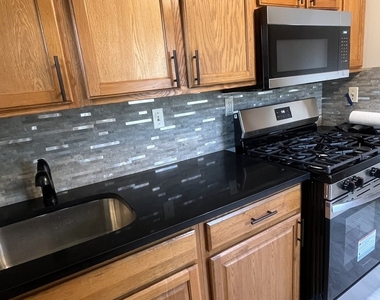 16750 Bulger Avenue - Photo Thumbnail 4
