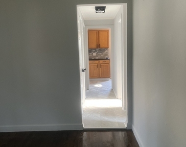 16750 Bulger Avenue - Photo Thumbnail 8