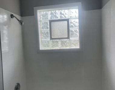 16750 Bulger Avenue - Photo Thumbnail 17