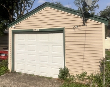 16750 Bulger Avenue - Photo Thumbnail 27