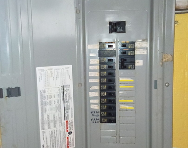 16750 Bulger Avenue - Photo Thumbnail 26