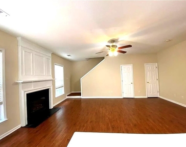 13300 Morris Road - Photo Thumbnail 2