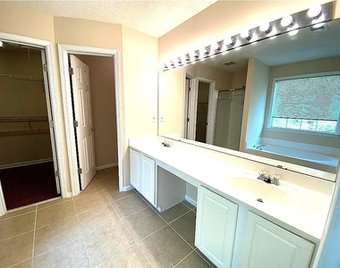 13300 Morris Road - Photo Thumbnail 19