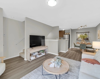 284 Sibelius Court - Photo Thumbnail 4
