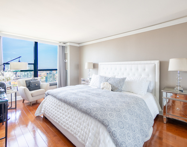 1030 N State Street - Photo Thumbnail 9