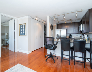 1030 N State Street - Photo Thumbnail 8