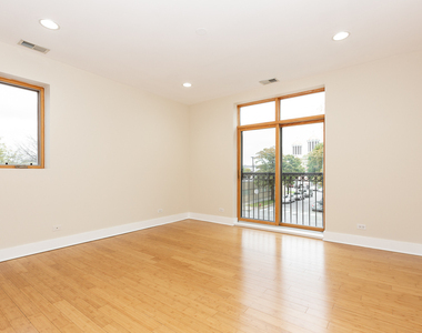 5766 N Lincoln Avenue - Photo Thumbnail 10