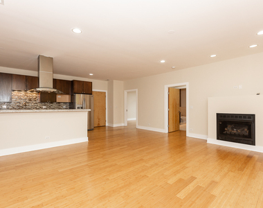 5766 N Lincoln Avenue - Photo Thumbnail 6