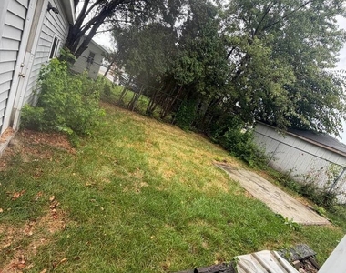 2247 Astor Street - Photo Thumbnail 1