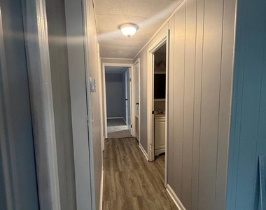 2247 Astor Street - Photo Thumbnail 22