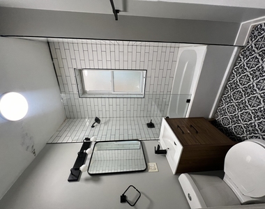 6804 S Champlain Avenue - Photo Thumbnail 16
